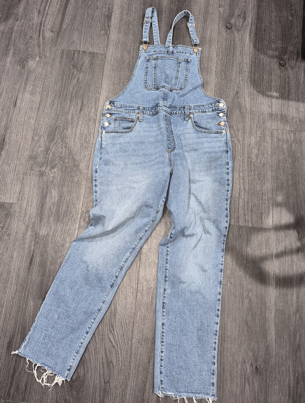 Universal Thread Light Blue Denim Women’s Overalls Size 16